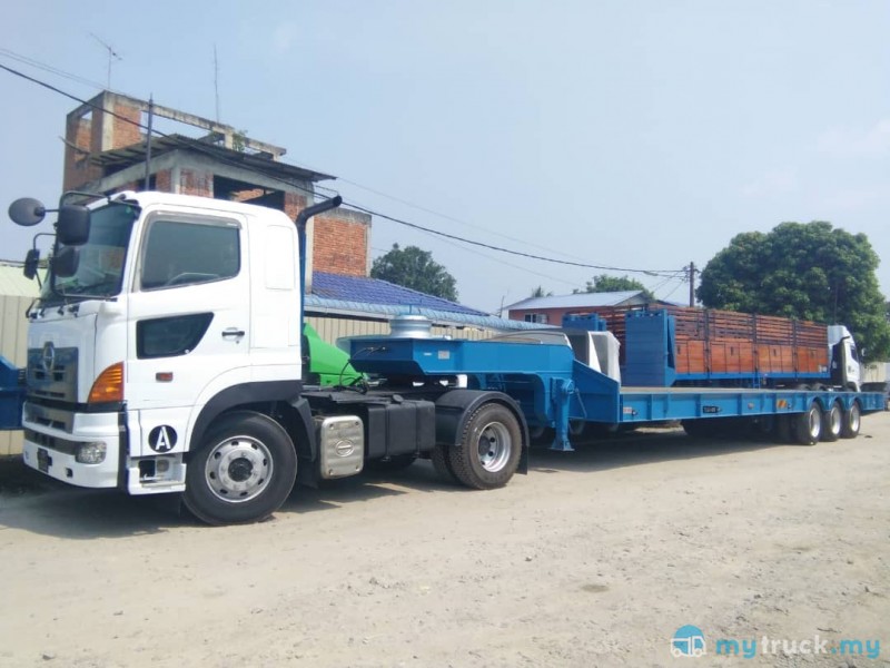 Low Loader Rental Huge Heavy